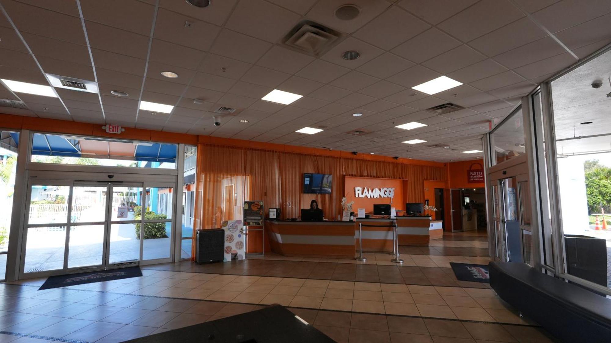 Ramada By Wyndham Flamingo Water Park Otel Kissimmee Dış mekan fotoğraf