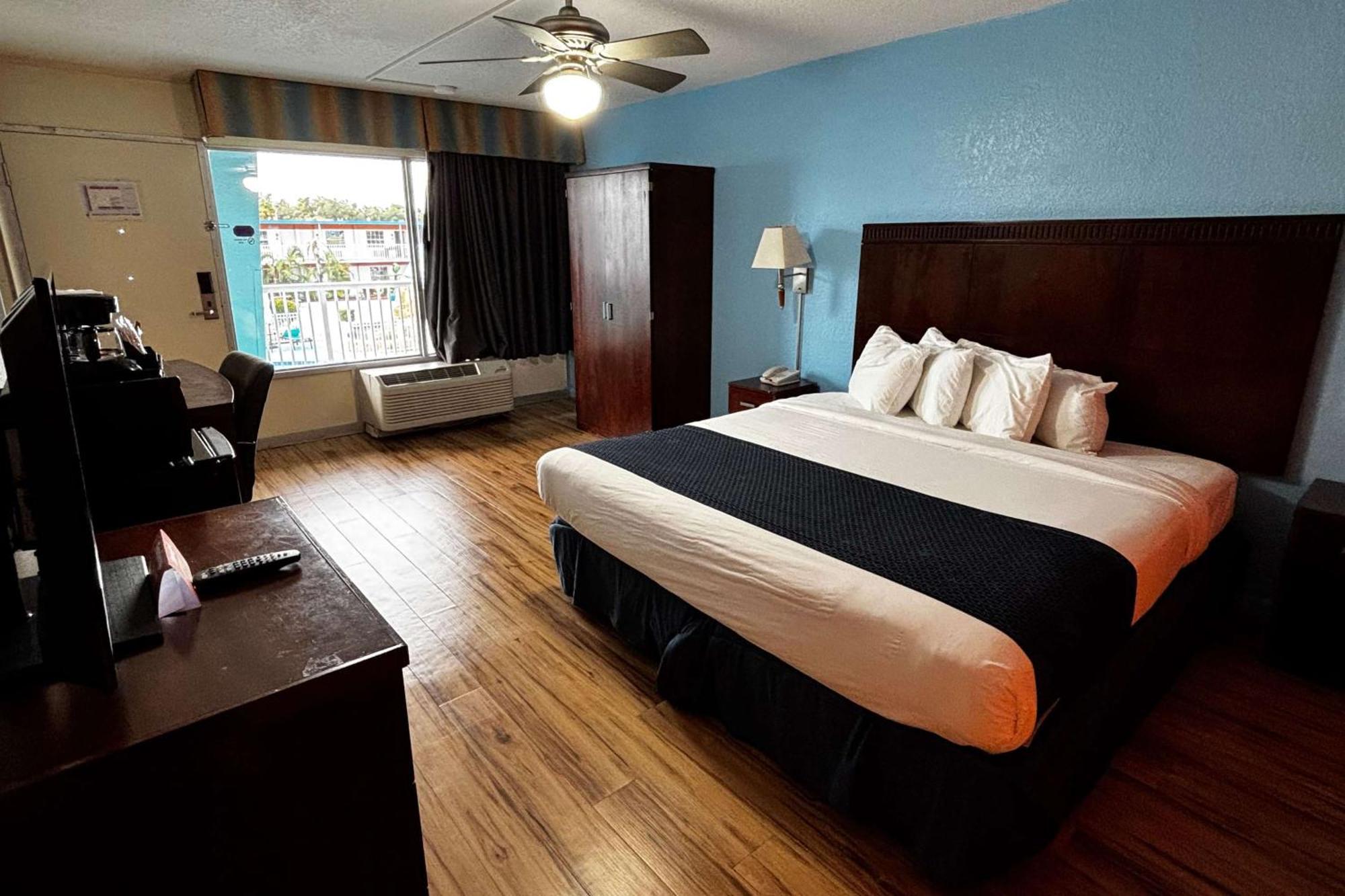Ramada By Wyndham Flamingo Water Park Otel Kissimmee Dış mekan fotoğraf