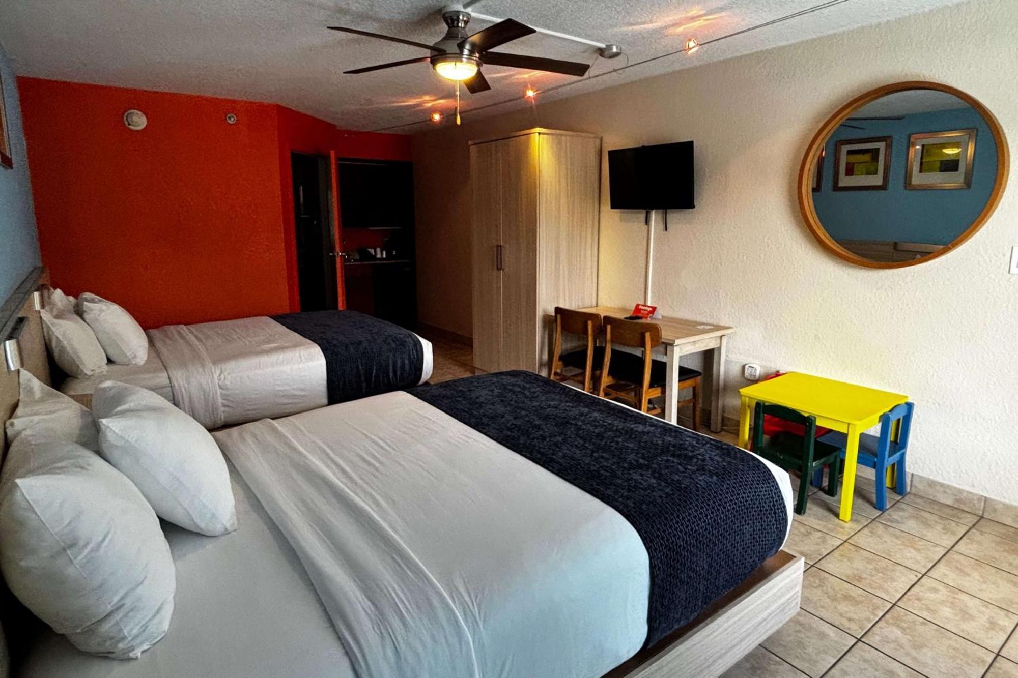 Ramada By Wyndham Flamingo Water Park Otel Kissimmee Dış mekan fotoğraf